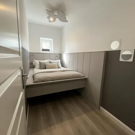 Hof Steinhütten Boutique Apartahotel 4*